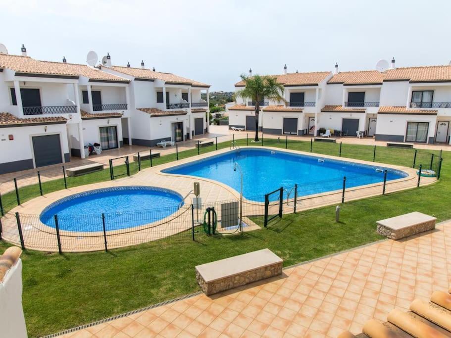 Magnolia O House - Pool View & Privat Garden & Garage Villa Albufeira Exterior photo